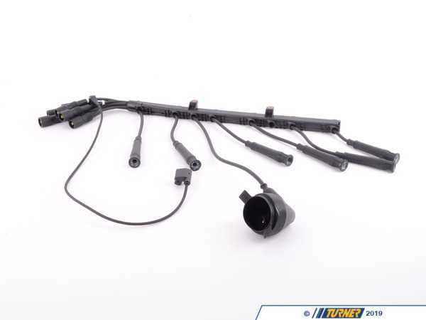 URO Spark Plug Wires Set  12121720529