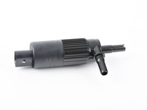 BMW - Headlight/Window cleaning