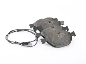 Set Of Brake Pads With Wear Sensors - F06, F07, F10, F12, F13