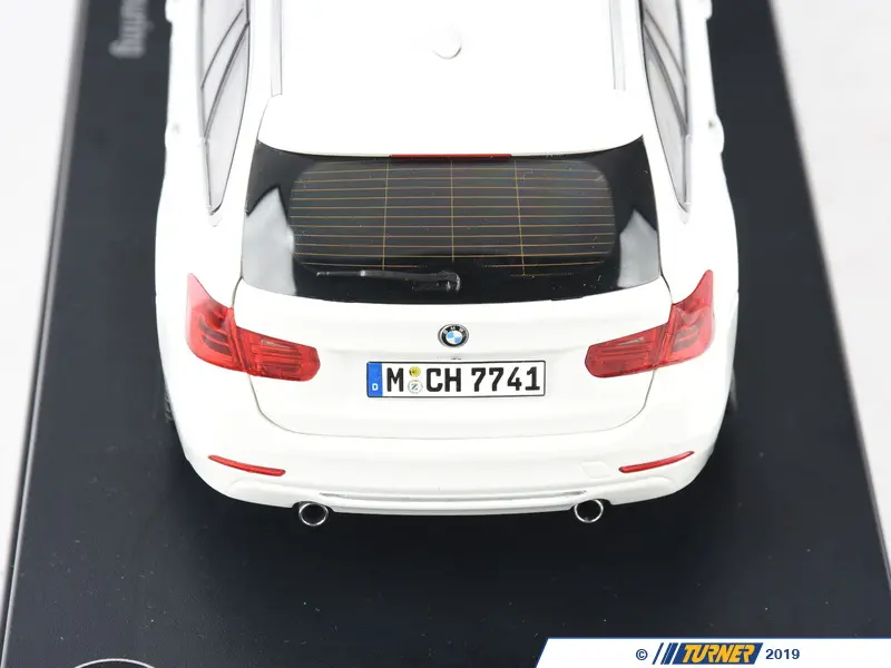 BMW 3er touring F31 アルピンホワイト ミニカーJadi 18
