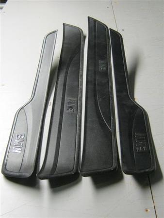 Genuine BMW E9x Door Sill Protectors (USED) UINT10036