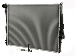 E46 325ci 06 (M56 Engine) OE BMW Radiator
