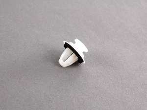 Genuine BMW Clip With Seal Ring - 51137065607 - E83,E89,F31