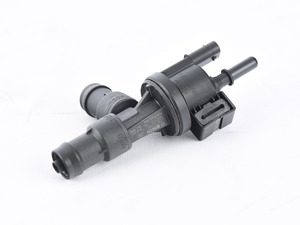 Fuel Tank Breather Valve - I12