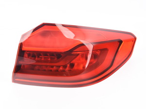 Genuine BMW Taillight for Fender - G30