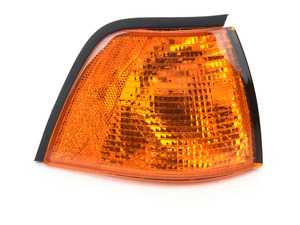 TYC Front Turn Signal Assembly - Right - E36