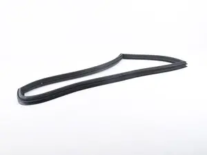 Window Sealing Rear Right - E21