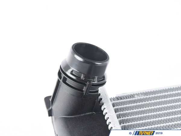 Genuine BMW Genuine BMW Radiator - 17117600511 - i01 i3 17117600511