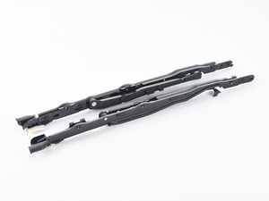 Genuine BMW Gate Pair - 54137145884 - E82,E90,E92
