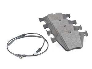 Set Of Brake Pads With Wear Sensors - F06