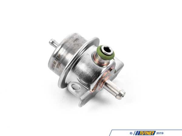 Pierburg Pierburg Fuel Pressure Regulator - E23, E24, E28, E30, E32, E34 7.21197.60.0.