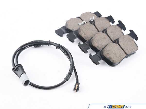 Akebono Akebono Rear Euro Ceramic Brake Pad Set EUR1762 EUR1762
