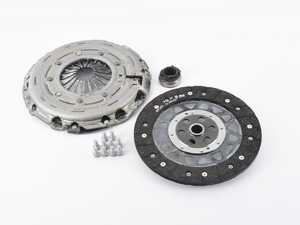 Clutch Kit - Priced As Set 828117 832226 N18 
