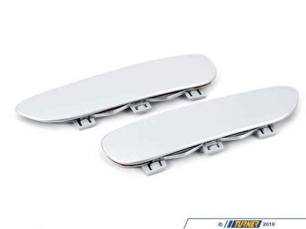 IND E46 M3 Painted Front Reflector Set - Titanium Silver Metallic - 354 INDE46M-FREF-354
