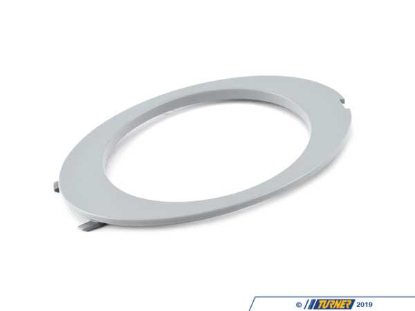 Genuine BMW Genuine BMW Fog Light Trim Cover - Right - E46 323i 325i 325xi 328i 330i 330xi 51117890098