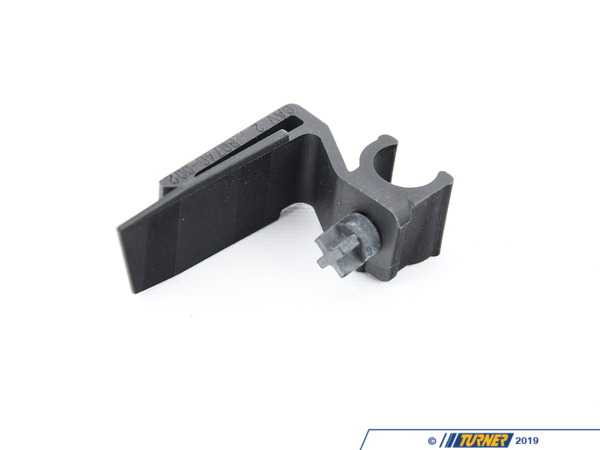 Genuine BMW Genuine BMW Clip Retainer - 17117585491 - E70 X5,E71 X6 17117585491