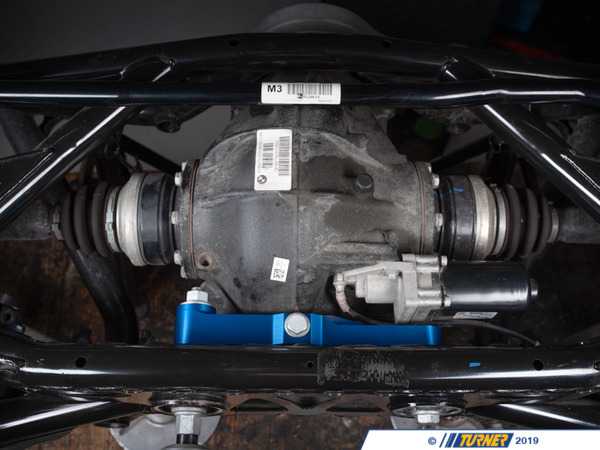 26773tms05KT - Turner BMW Dual Mount Diff Plate - With Extra Rear ...