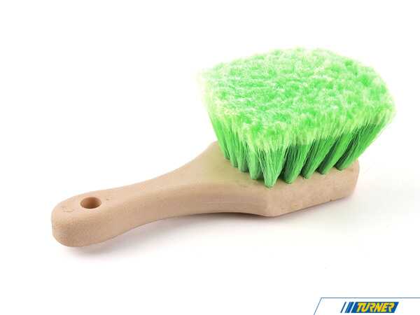 Chemical Guys Wheel & Rim Flagged Tip Brush - Green - Priced Each ACCG08