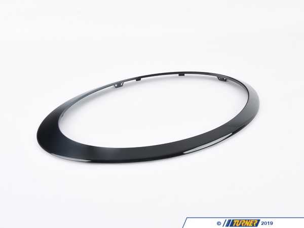 Bremmen Parts Headlight Trim Ring Black Line - Right  51138739498