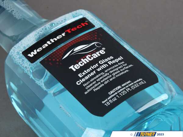 WeatherTech TechCare - Exterior Glass Cleaner with Repel 18 oz Bottle  8LTC43K