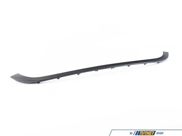 Bremmen Parts Upper Grille Trim - Gloss Black 51130417135BK