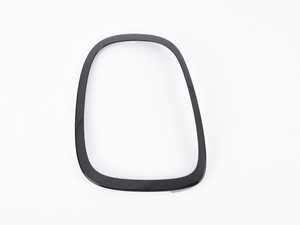 CHROME RING, REAR LI