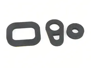 SET OF SEALS, REAR L