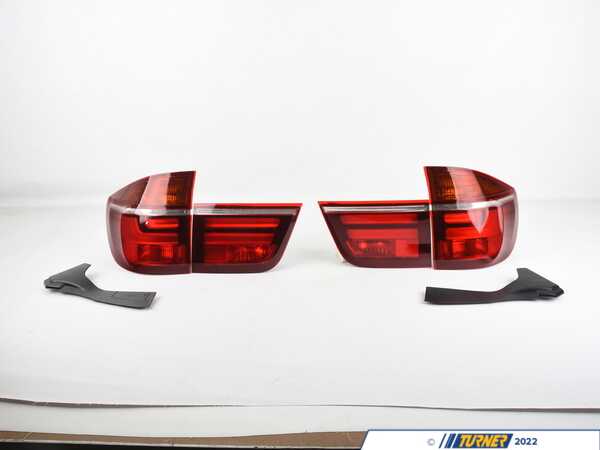 Depo E70 LCI Style Tail Light Set w/ LED Accent Bars - Red/Clear 444-1961FXAE-CR