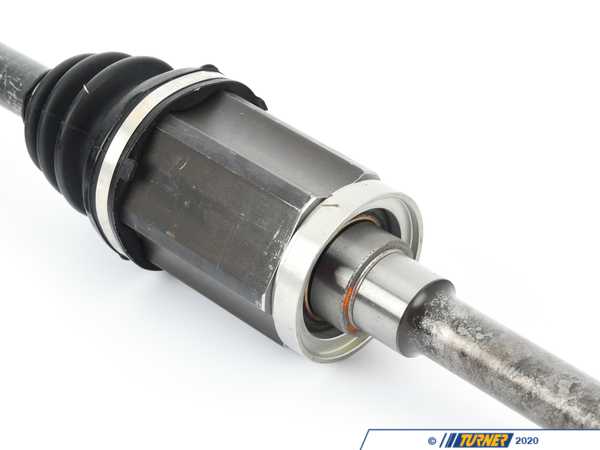 GSP North America Front Axle Shaft - Right NCV27046
