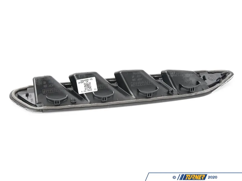 51138064805 - FINISHER, SIDE PANEL | Turner Motorsport