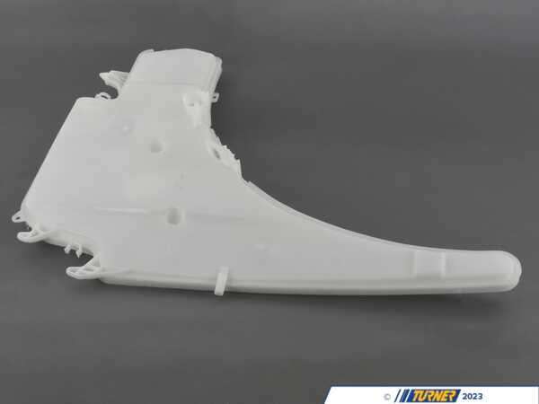 ECS M3 Style Front Fenders Reservoir E90FENDTANK