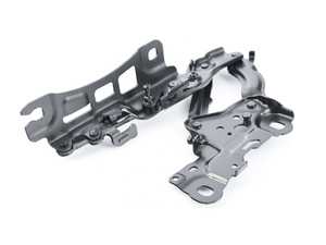 RIGHT ENGINE HOOD HINGE