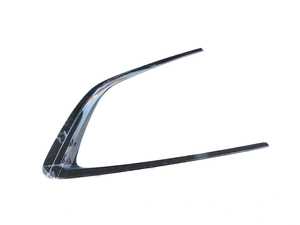 Rear Side Window Trim - Right