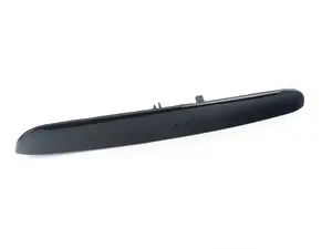 TRUNK LID GRIP WITH KEY BUTT