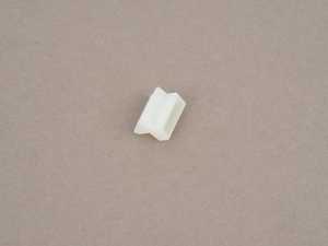CLIP RETAINER
