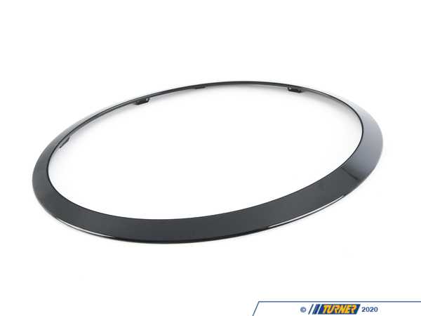 Bremmen Parts Headlight Trim Ring Jet Black - Right  51137449210