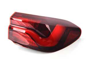 REAR LIGHT IN THE SIDE PANEL