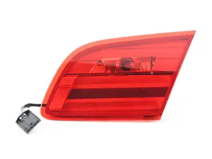 Trunk Mounted Tail Light - Right