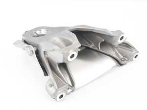 ENGINE SUPPORTING BR