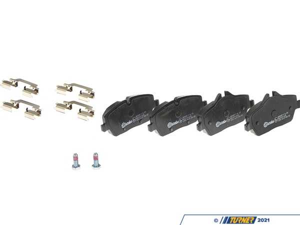 Brembo Premium Low-Met OE Front Brake Pads Set  P06034