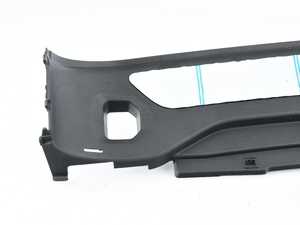 LOADING SILL COVER
