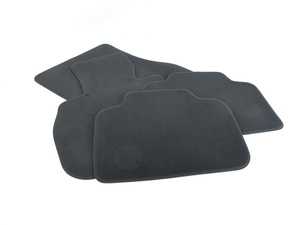SET OF FLOOR MATS VE
