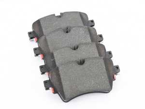 Front Brake Pad Set Premium NAO Ceramic OE Equivalent