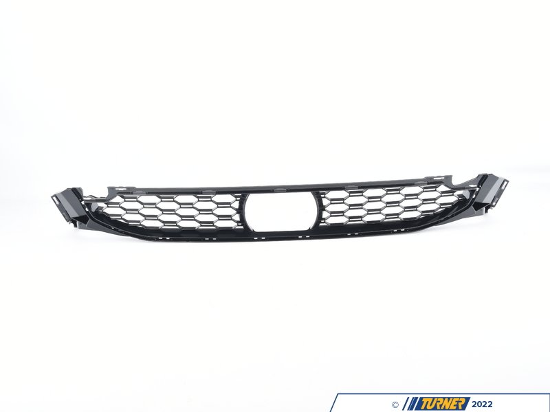 51118064600 - GRILL, AIR INTAKE, C | Turner Motorsport