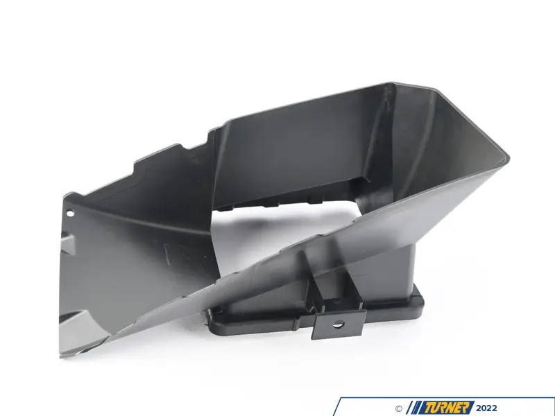 51748064226 - AIR DUCT, EXTERIOR R | Turner Motorsport
