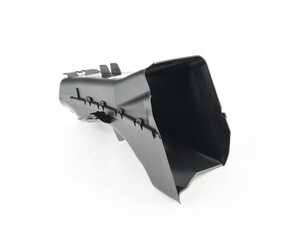 FRONT RIGHT BRAKE AIR DUCT
