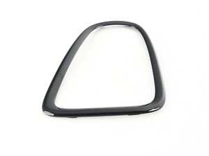 Rear Taillight Black Line Surround - Right