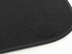 SET OF FLOOR MATS