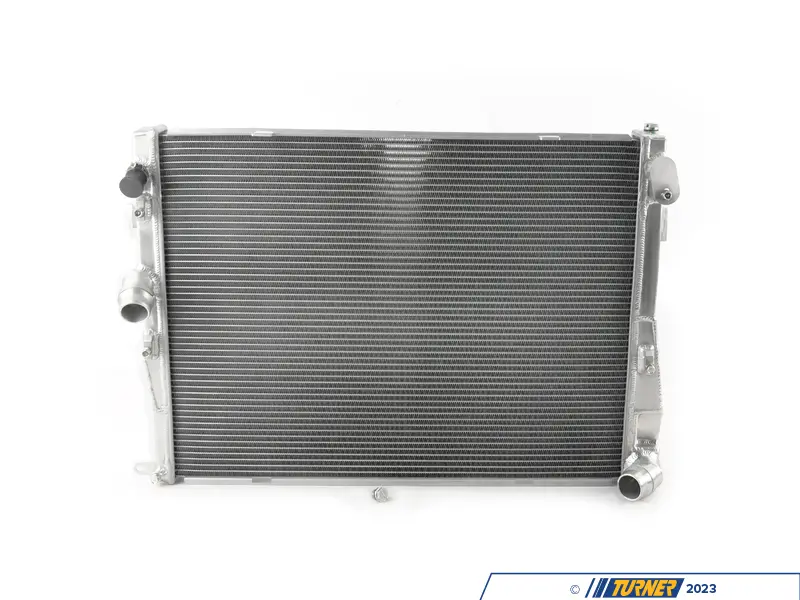 thumbnail image 2 of CSF 3709 Aluminum Radiator For BMW 3 Series (E46/E90), Z4 (E85/E86) – Direct Fit 2 of 6