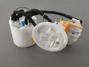 Genuine BMW F9X Fuel Pump Delivery Unit - Right - 16117856997